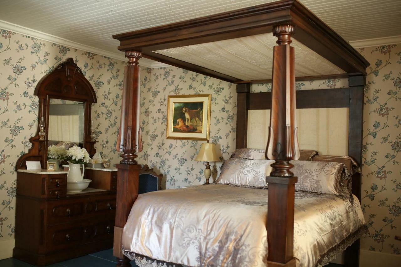 Auberge Du Manoir Dauth Sainte-Anne-de-la-Perade Bagian luar foto